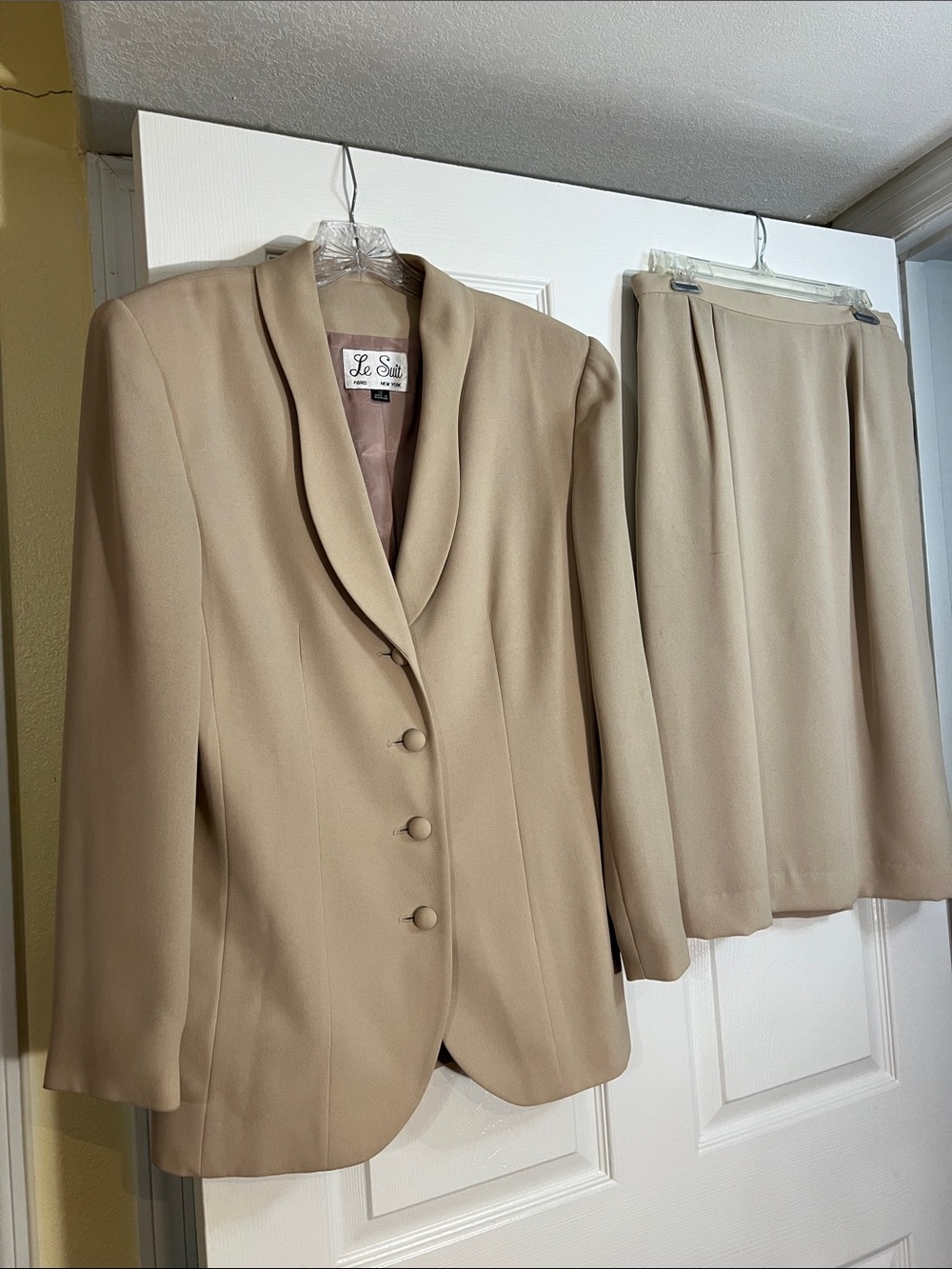 Le Suit Women's Tan Shawl-Collar Blazer and Matching Skirt Set